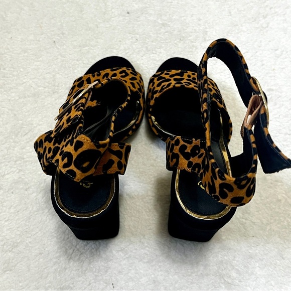 Qupid NWOB Leopard Print High Heel Sandal - Size 6 - Picture 5 of 11